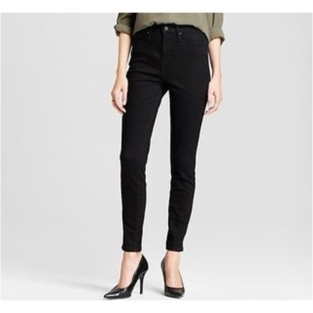 Mossimo high Rise Black Skinny Jeans